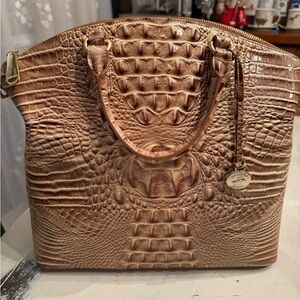 Beautiful handbag, tobacco color brand new